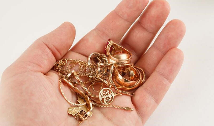 Атырау тұрғыны Қызылордадағы зергерлік дүкеннен алтын ұрлаған