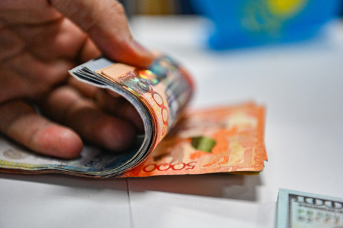 Үкімет спортшыларды марапаттауға 372,6 миллион теңге бөлді