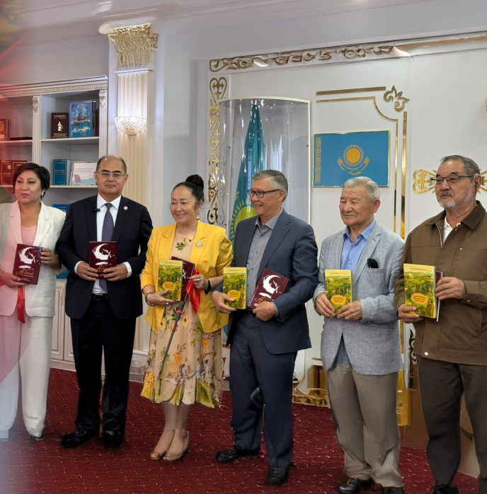 Астанада Абай туралы жаңа кітаптардың тұсаукесері өтті