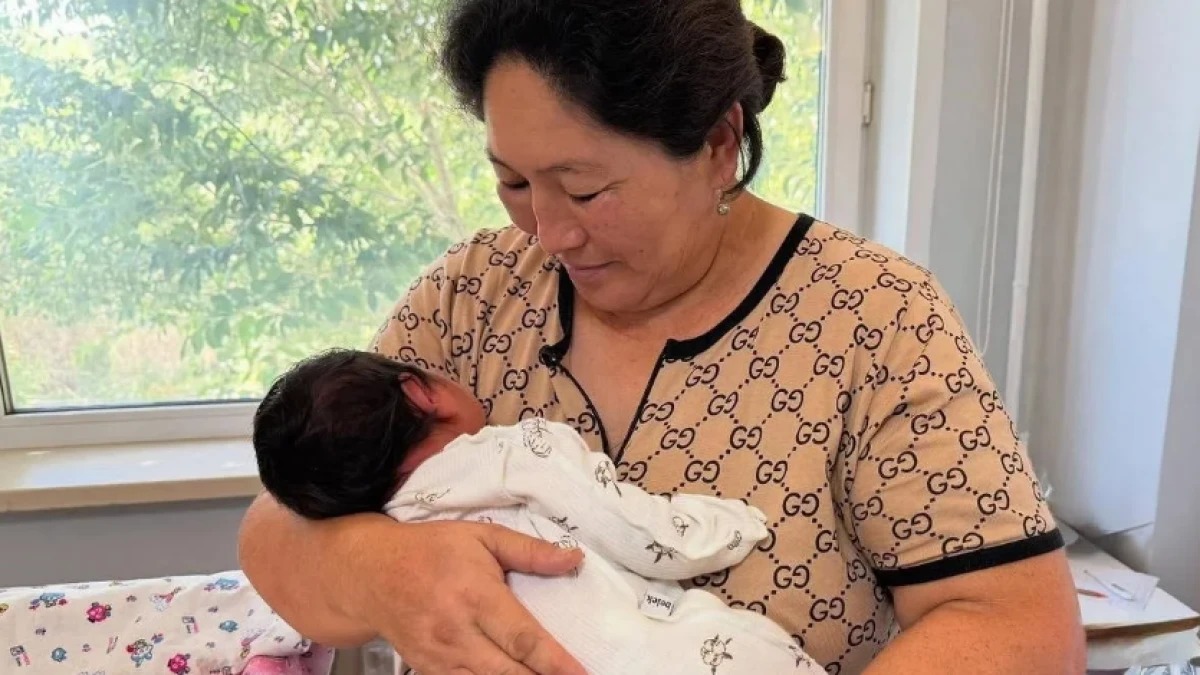 Өскеменде салмағы 6 келіден асатын алып қыз дүниеге келді