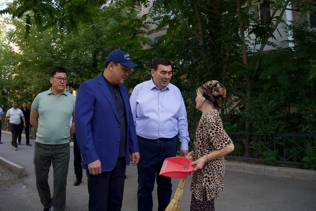 «Таза Қазақстан»: Қарашөкеев Тараздағы жұмысты тексерді