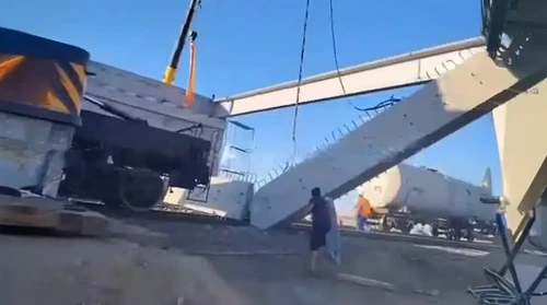 Саяқ станциясында балка сынып, жұмысшылардың үстіне құлаған