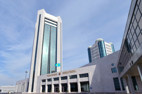 VIII шақырылымдағы Парламенттің төртінші сессиясы ашылды