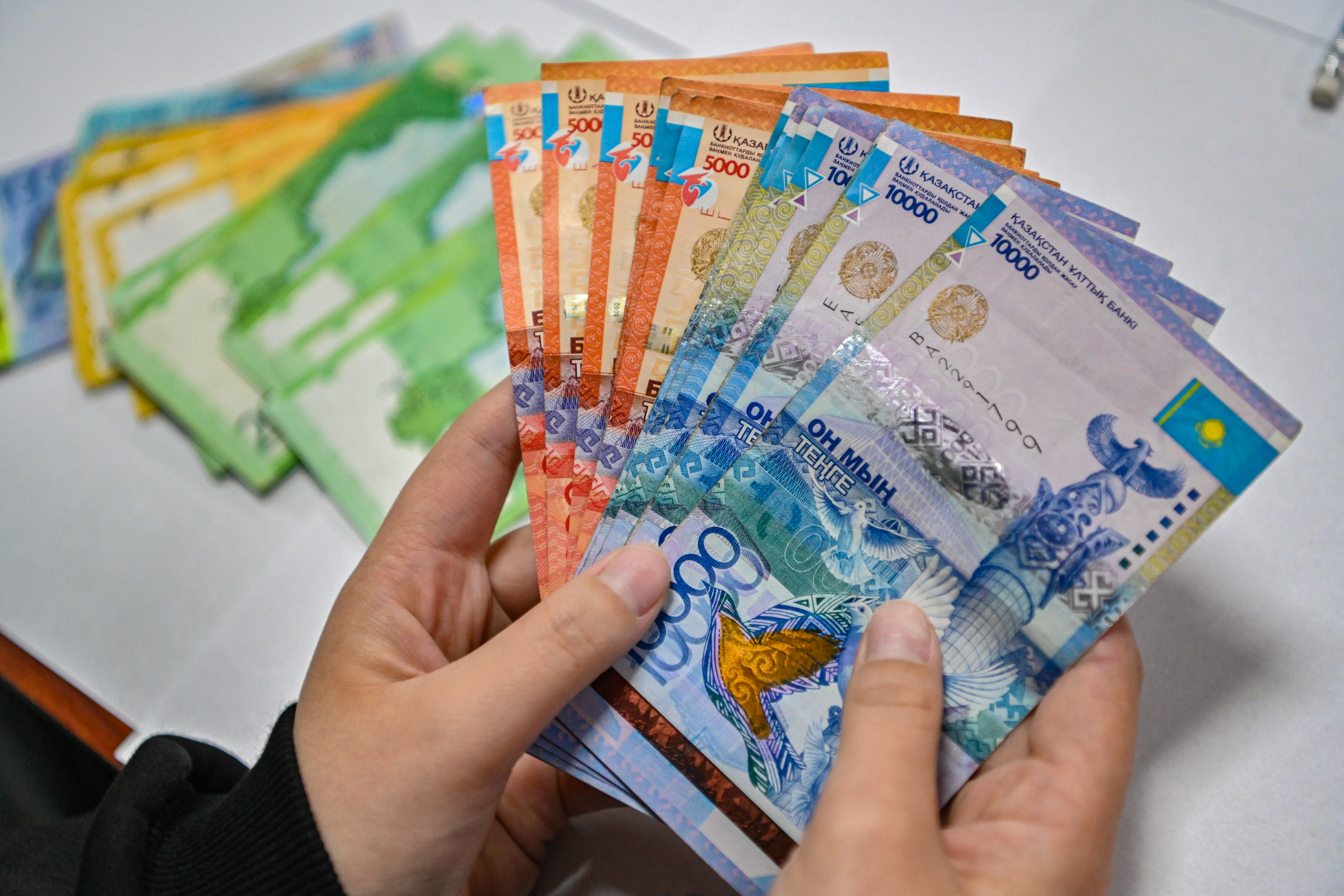 25 мыңнан астам қызметкердің жалақысы өседі