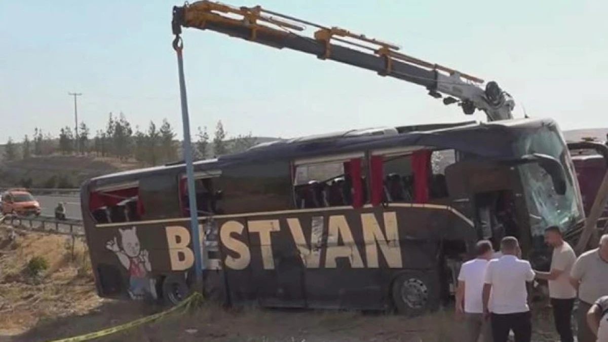 Түркияда жолаушылар автобусы апатқа ұшырады