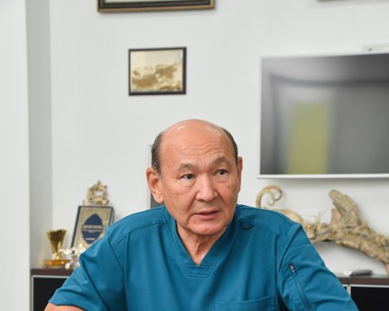 Серік АҚШОЛАҚОВ: Нейрохирургияның инновациялық өрісі кеңейіп келеді