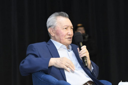 Әбдікұлының әдебиет әлемі