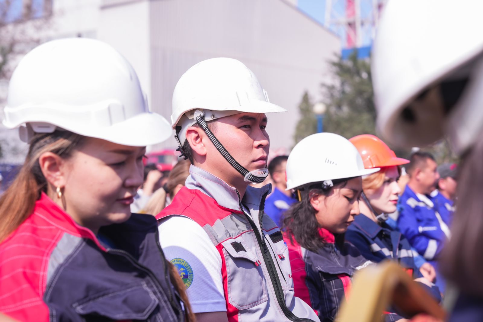 Еңбек адамына құрмет толастамайды