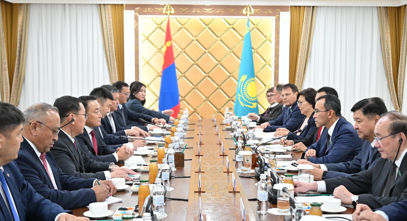 Ұлы Мемлекеттік Хуралдың мерейлі белесімен құттықтады