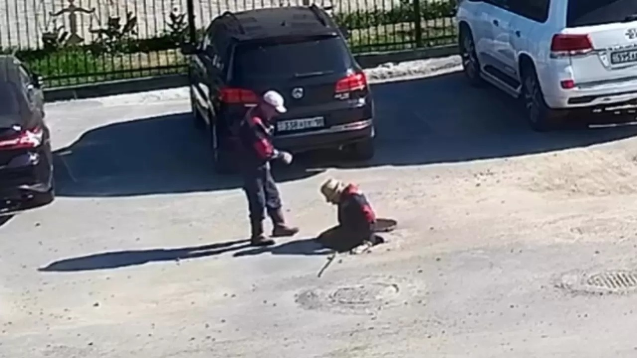 Семейде кәріз құдығына түскен екі жұмысшы есінен танып қалған