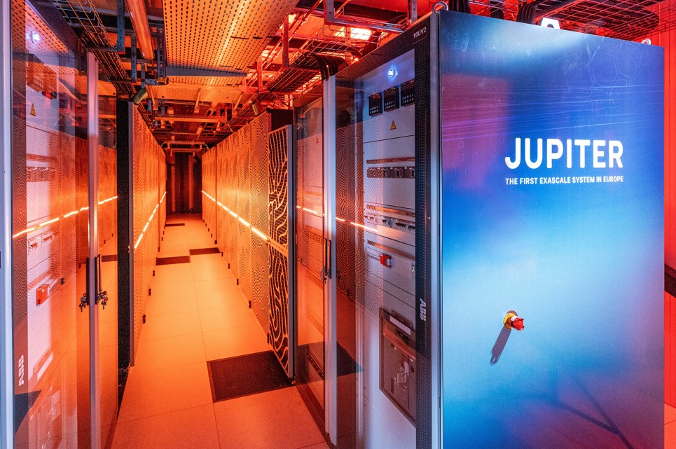 Еуропа: алғашқы суперкомпьютер