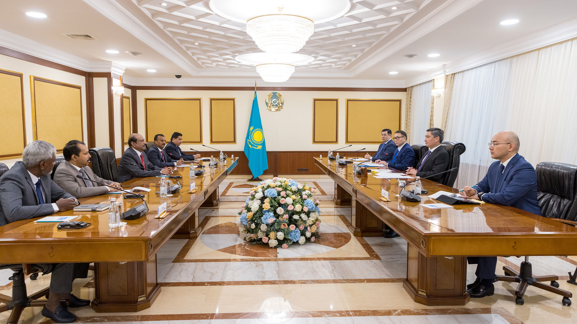 Үкіметте АӨК саласындағы жобаларды жүзеге асыру перспективалары талқыланды