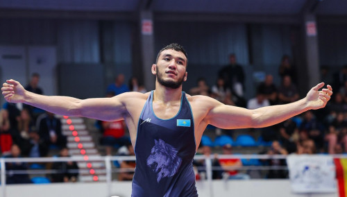 Ризабек Айтмұқан әлем чемпионатының алғашқы айналымында жеңіліп қалды