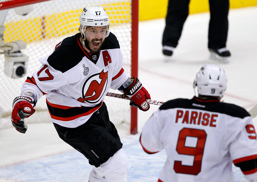 Алаңға шықпай гол соққан