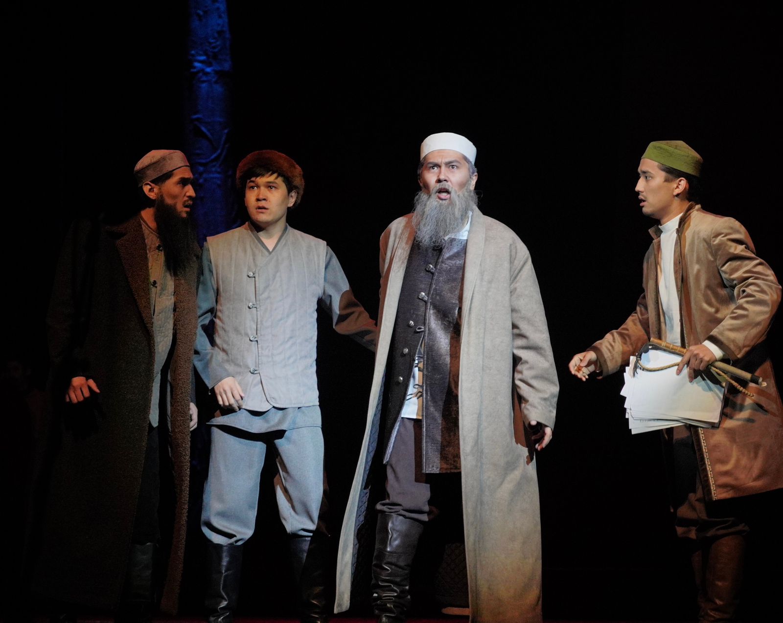 Біз күткен Шәкәрім