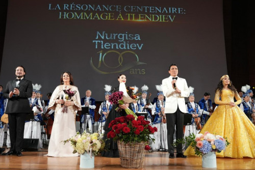 Парижде Нұрғиса Тілендиевтің 100 жылдығы аталып өтті