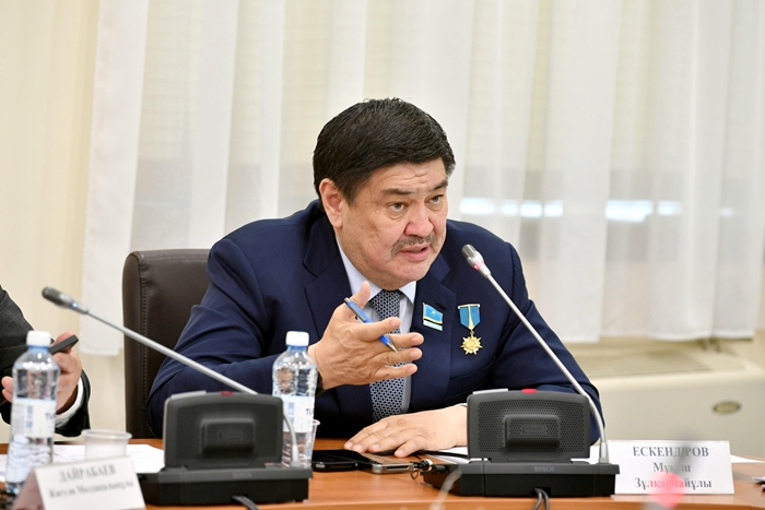 Мұқаш ЕСКЕНДІРОВ: Құрыш қолды жұмысшы қашанда құрметке лайық