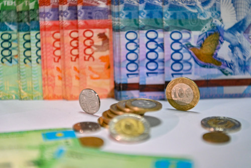 Қазақстанда қолма-қол ақша жасайтын 81 топ анықталды