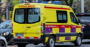 Алматыда жедел жәрдем көлігі жасөспірімді қағып кетті