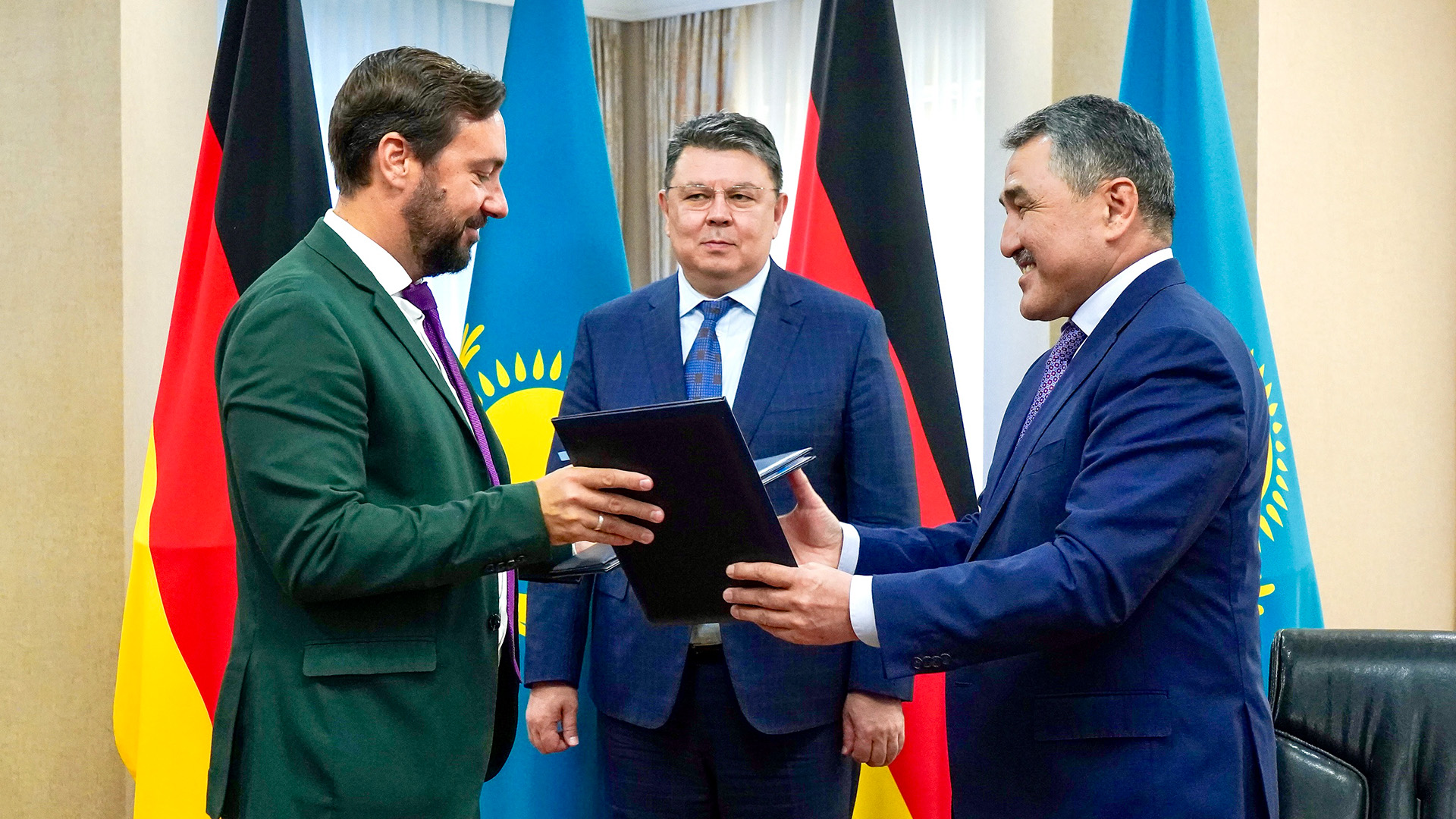 Стратегиялық су серіктестігі жөніндегі келісім