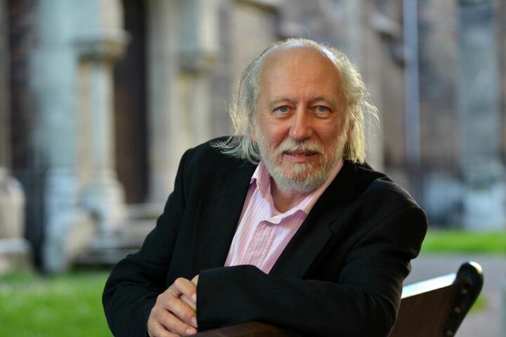 Заңгерден заңғарға дейін