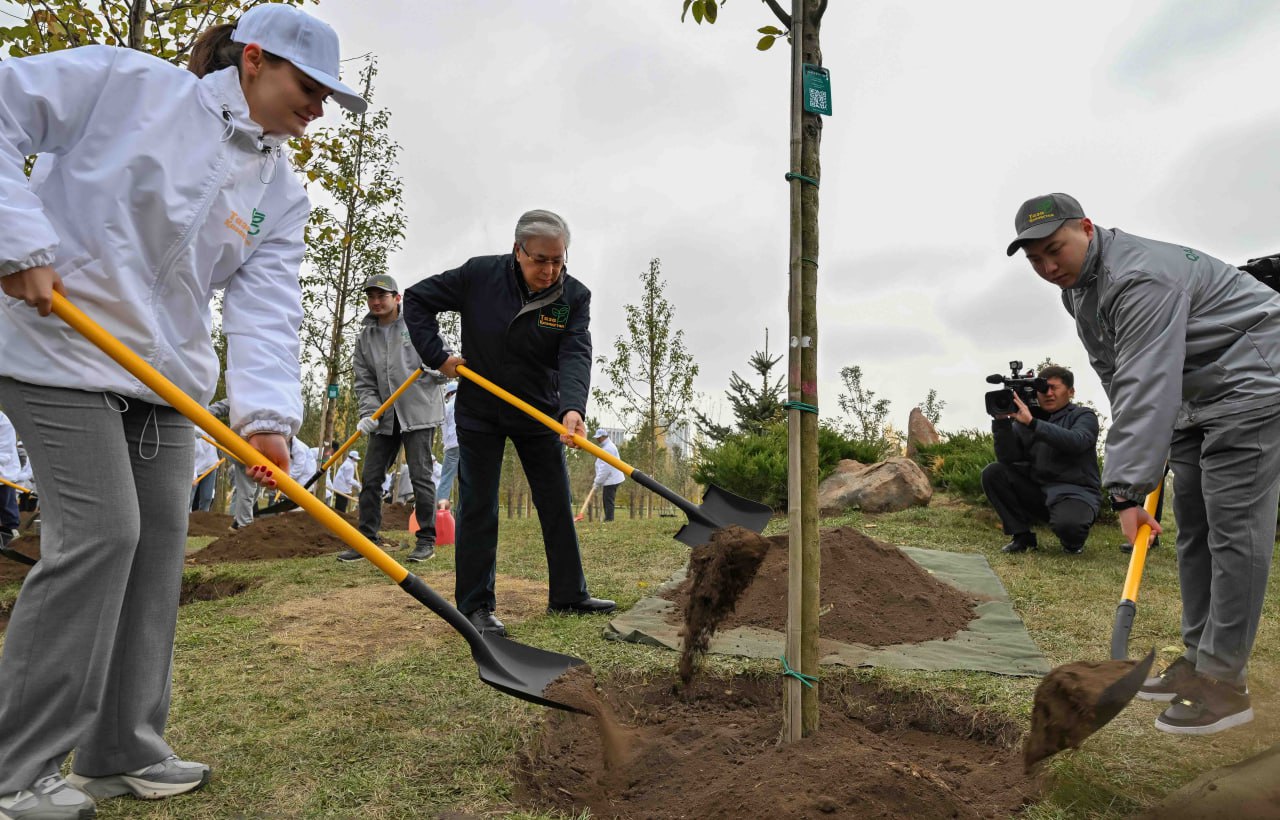 Мемлекет басшысы «Таза Қазақстан» экологиялық акциясына қатысты