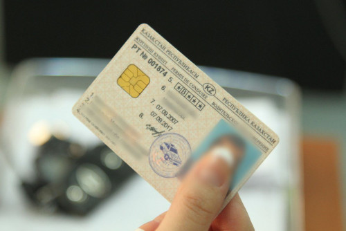 Астанада психикалық ауытқуы бар 6 тұрғынға жүргізуші куәлігі берілген