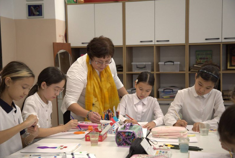 6 800 педагог біліктілігін арттырып жатыр