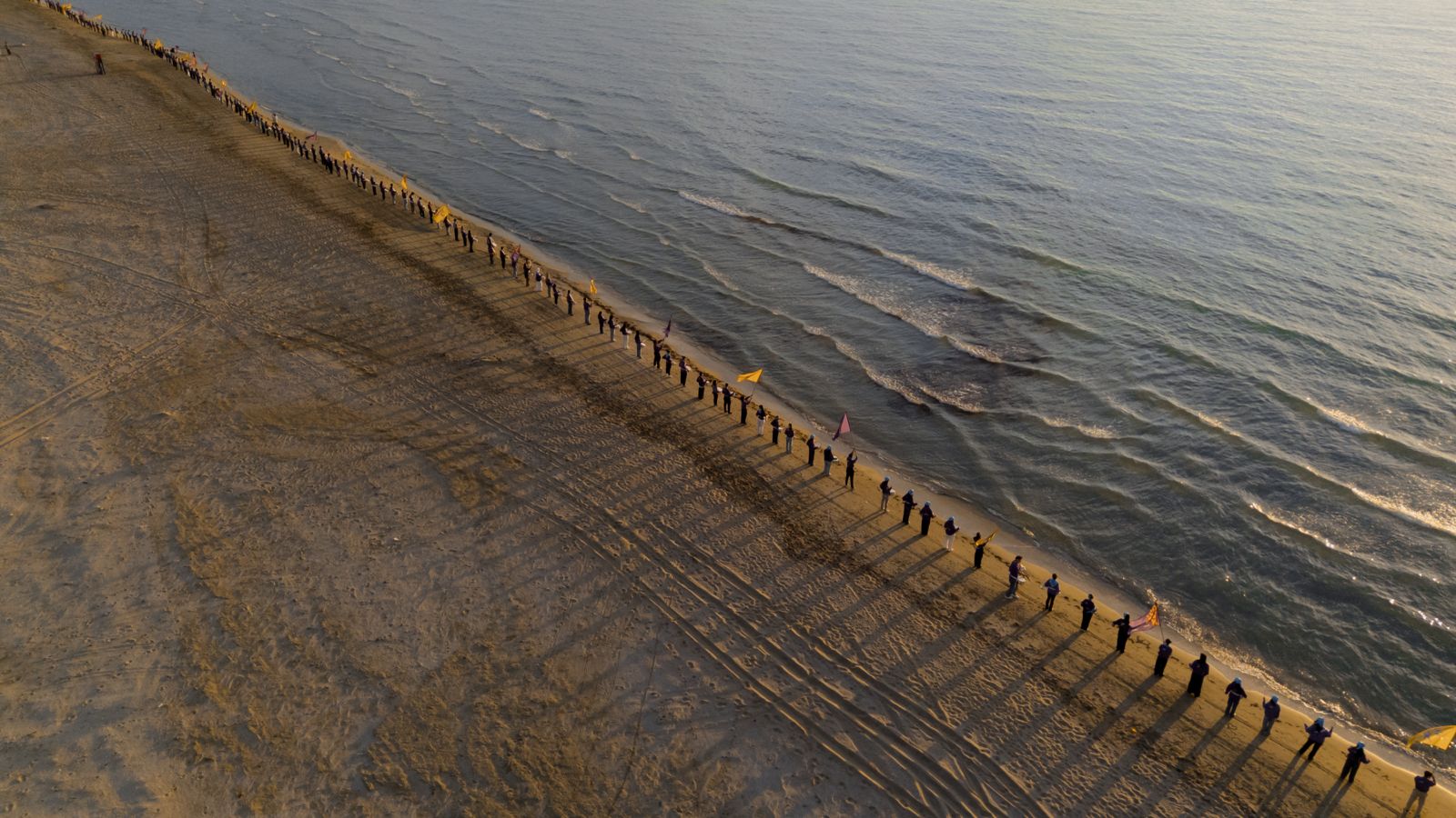 «Каспийді сақтайық!» — Жаңа адамдар теңізді қорғау мақсатында жағалаудағы елдерге үндеу жолдады