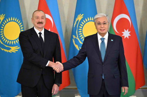 Мемлекет басшысы Әзербайжан Президентімен келіссөз жүргізді