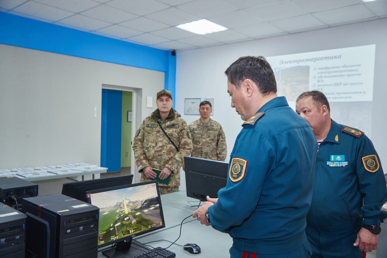 Ұлттық ұланның Бас қолбасшысы Өскемендегі әскери бөлімдерді тексерді