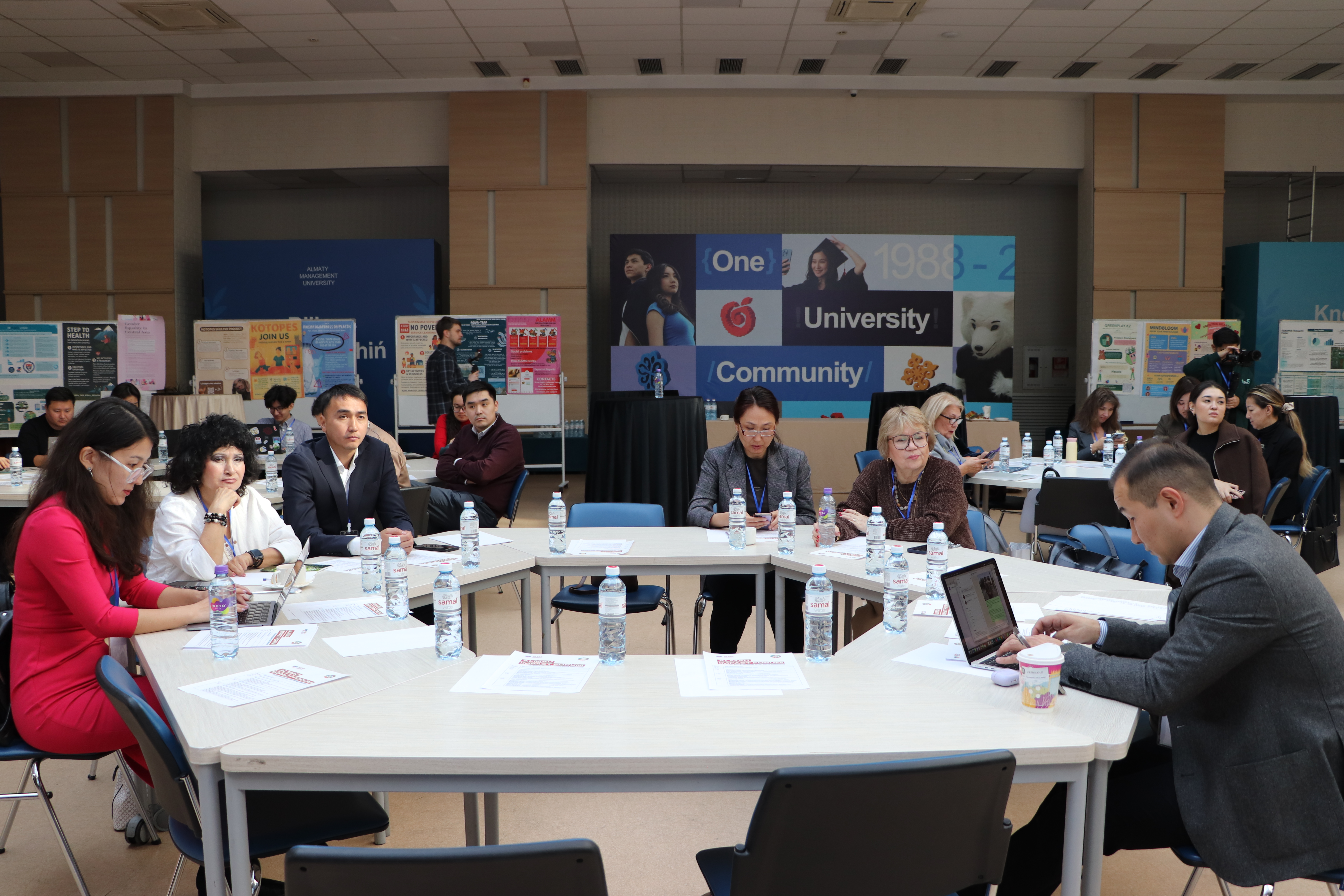 «Білім, бизнес және мемлекет - тұрақты болашақ үшін» форумында ұрпақ тәрбиесі талқыланды