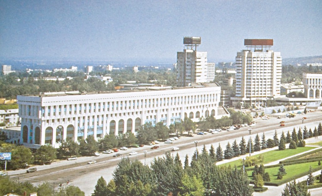 Өткен күнде белгі бар