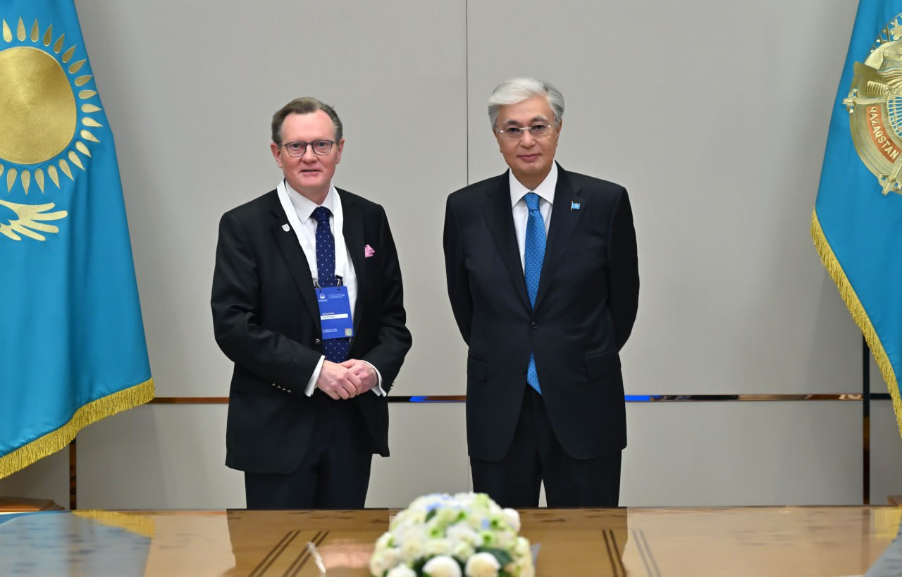 Президент Queen’s University Belfast басшысын қабылдады