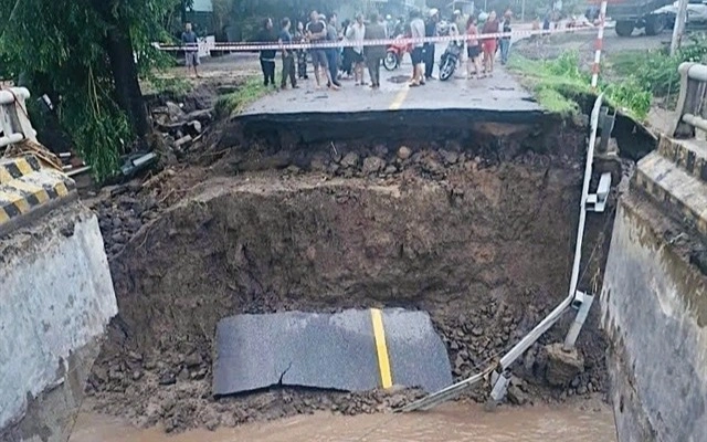 «Калмаэги» тайфуны Вьетнамға жетті, қаза тапқандар бар