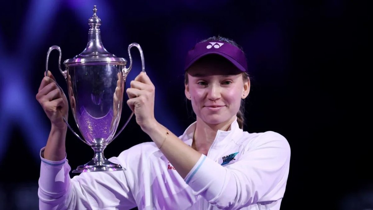Елена Рыбакина WTA қорытынды турнирінде қанша табыс тапты