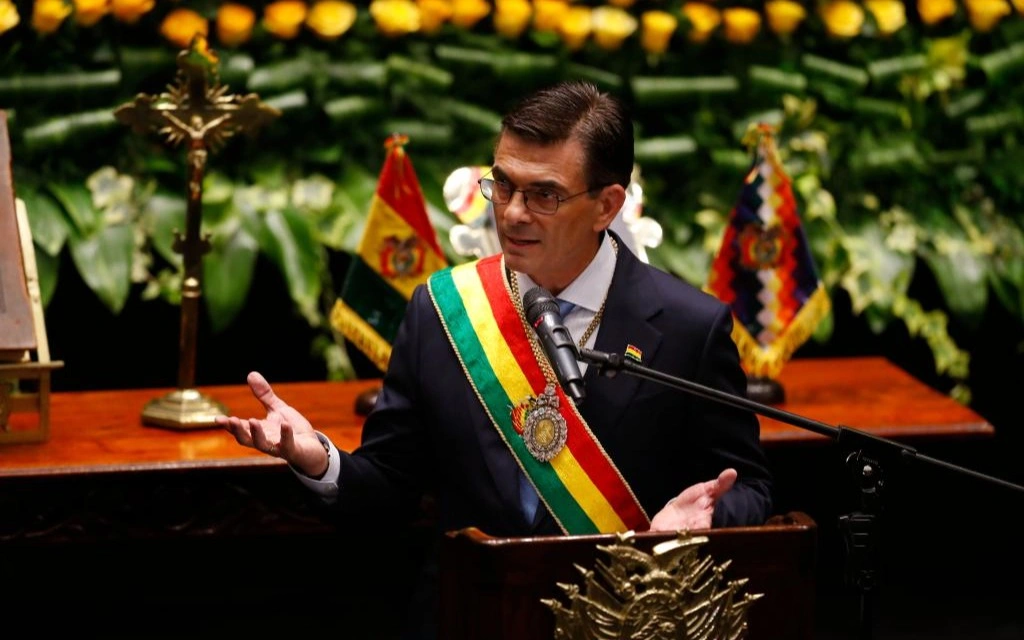 Родриго Пас Боливия Президенті ретінде қызметіне кірісті