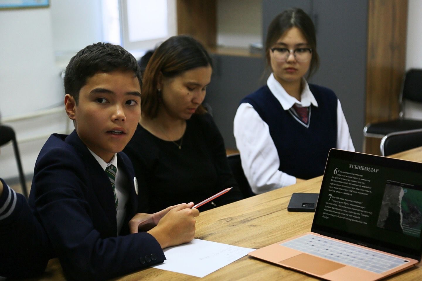 Жас экологтар Каспий итбалығын қорғауға атсалысып жүр