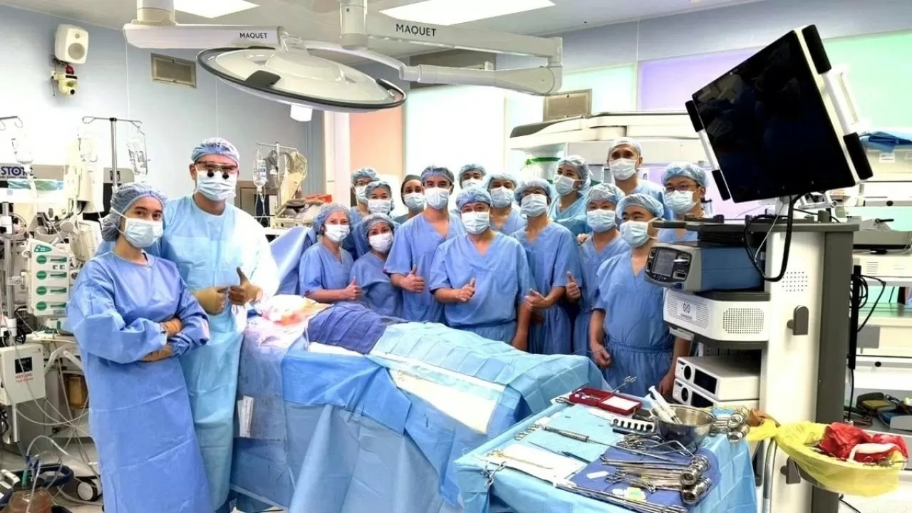 Елімізде алғаш рет жүрекке роботтық ота жасалды