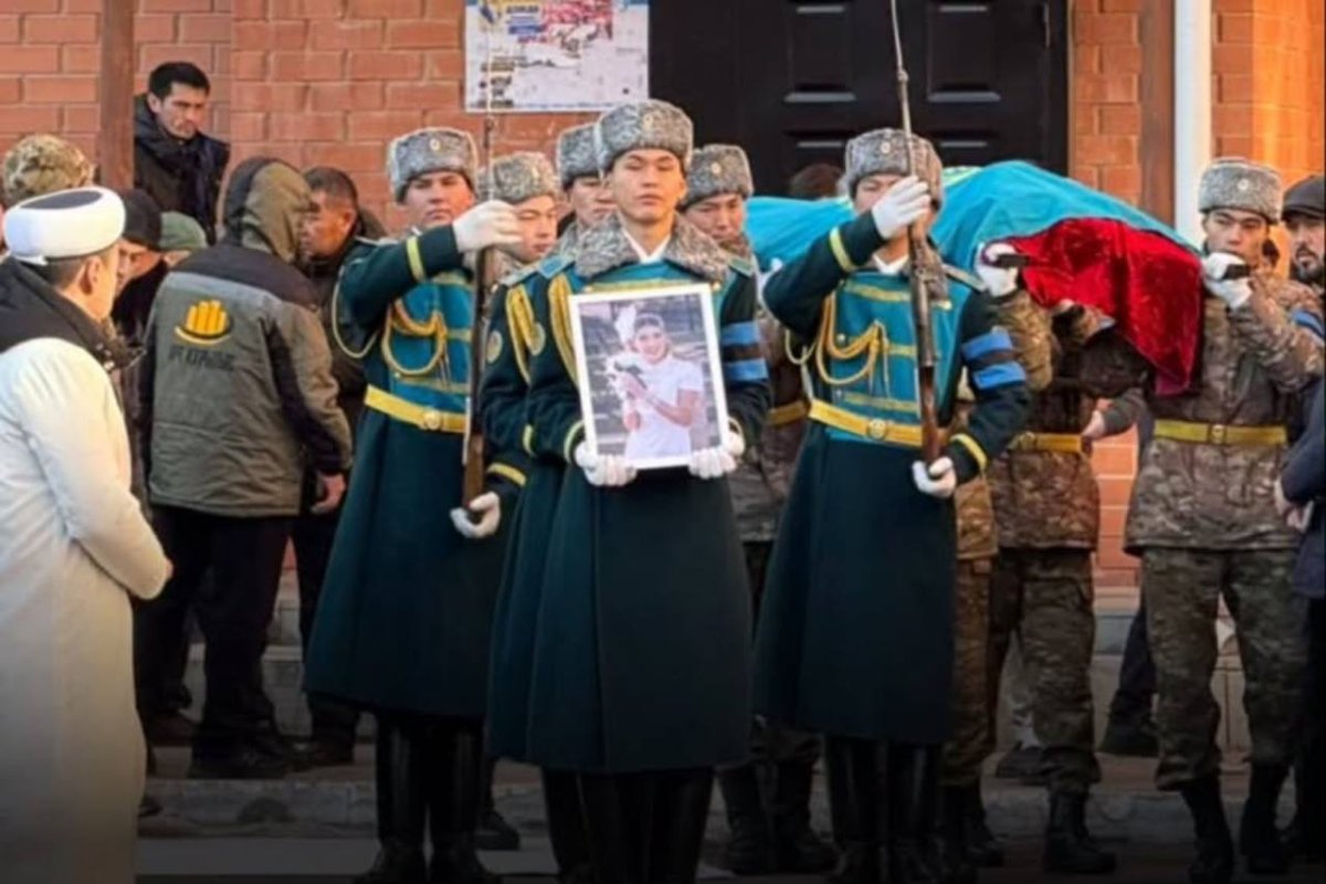 Астанада фельдшер Ұлдана Мырзуанды ақтық сапарға шығарып салды