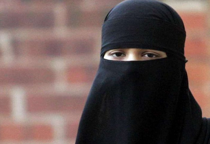 Қоғамдық орында бетті тұмшалап жүруге тыйым салынады