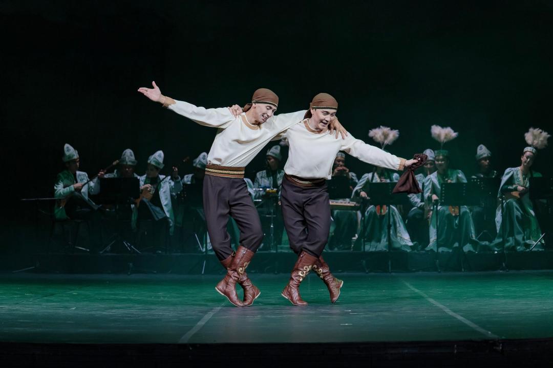 Сахнада – «Салтанат»