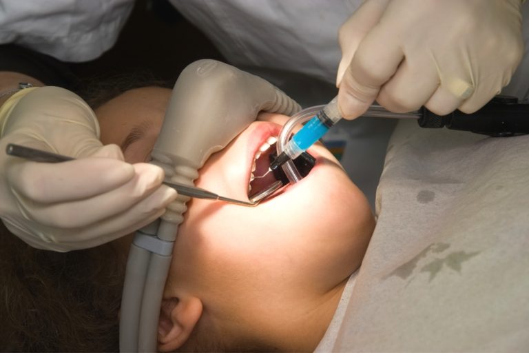 Қазақстандағы 662 стоматологиялық клиникаға тексеріс жүргізіледі