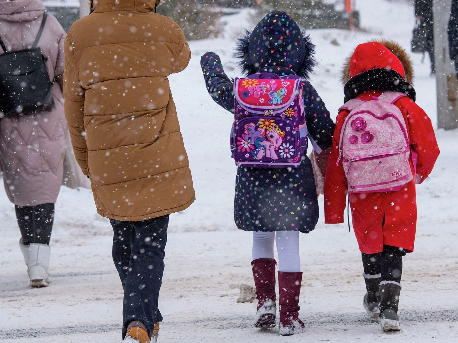 Астанада екінші ауысымның оқушылары қашықтан оқиды