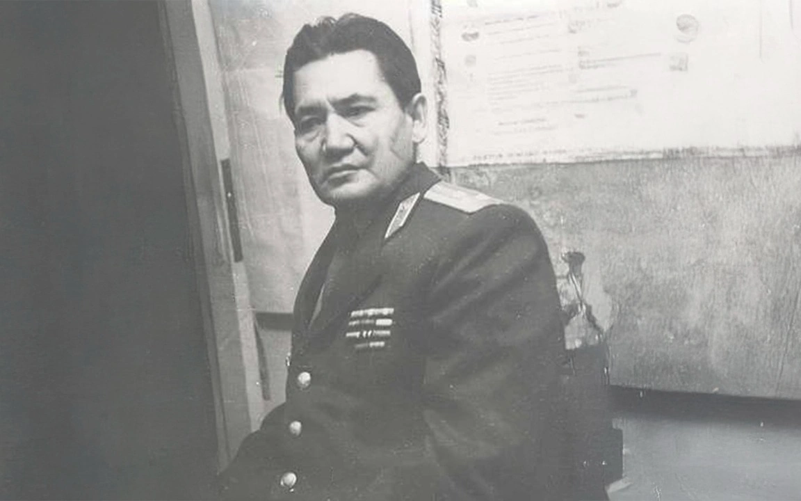 Бауыржан Момышұлына «Халық қаһарманы» атағы ресми түрде берілді