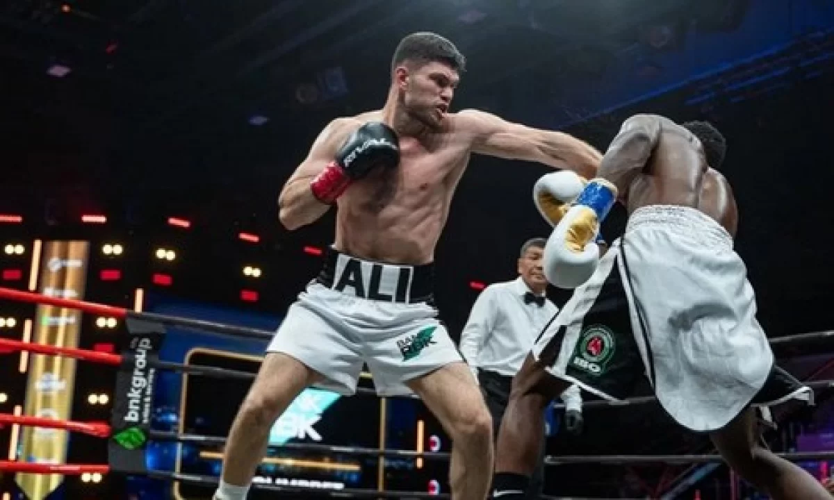 Алматыда кәсіпқой бокс кеші өтті