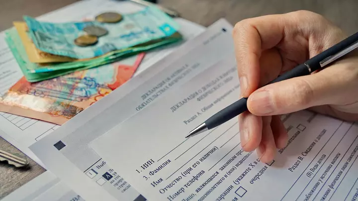 Сенатор бір жылда 44 мың теңге табыс тапқан. Басқалар ше?