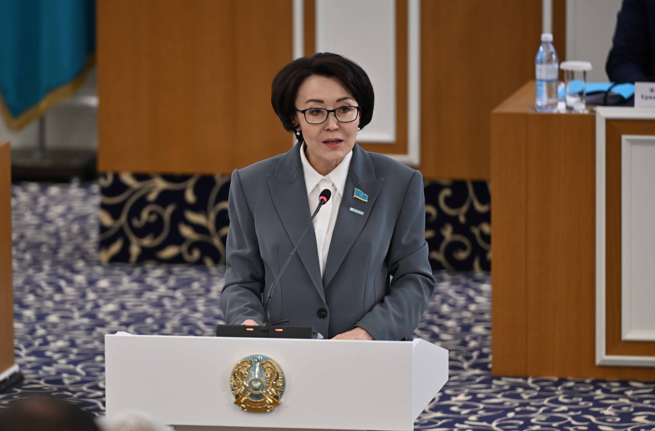 Үнзила Шапақ: Конституцияның преамбуласын жаңарту елдің идеологиялық бағытын айқындайды