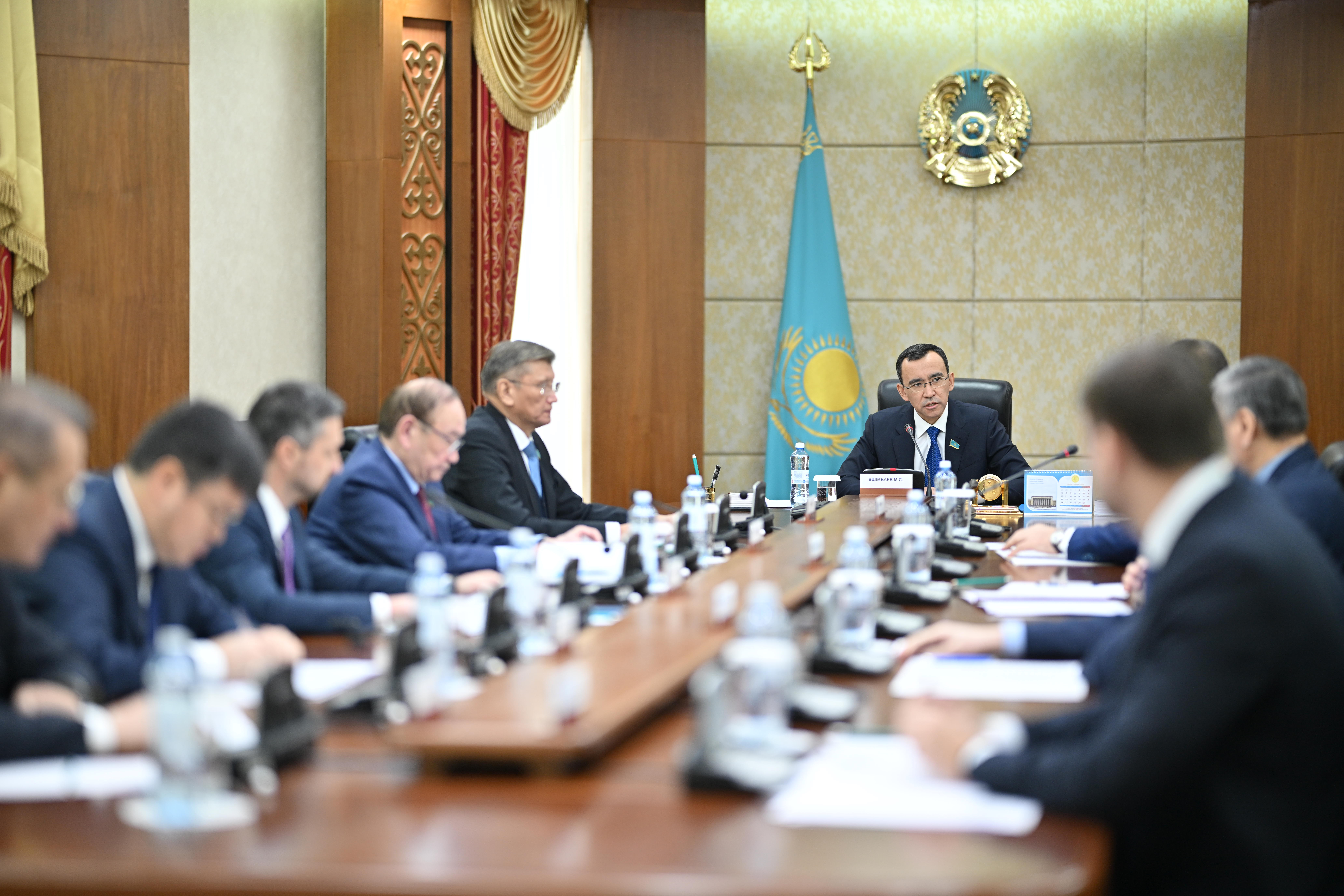 Тұрғын үйге арналған заңдар қаралады