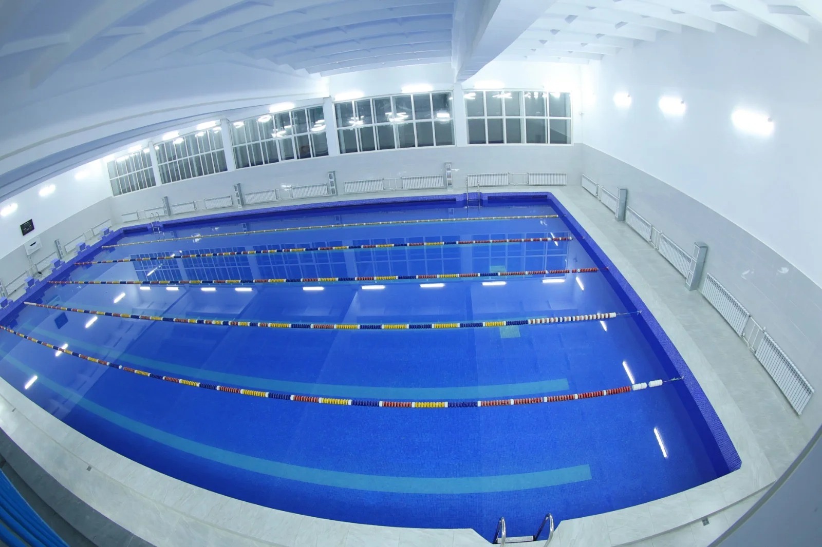 Семей студенттерінің спорттық инфрақұрылымы жаңарды